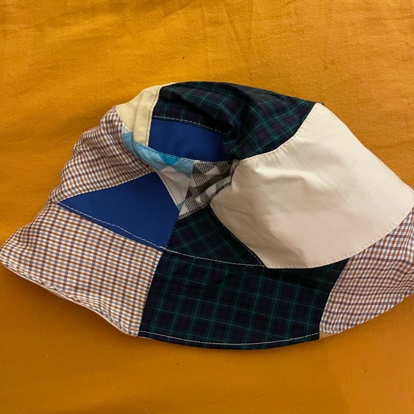 Handmade patchwork bucket hat - Picture 2 of 4
